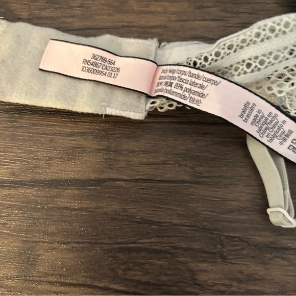 Victoria’s Secret bralette size small - Picture 4 of 4
